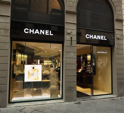 chanel stores in italy.